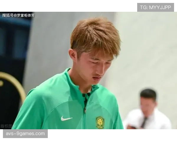 长春亚泰主力门将邹德海训练中手指骨折，将伤停六周